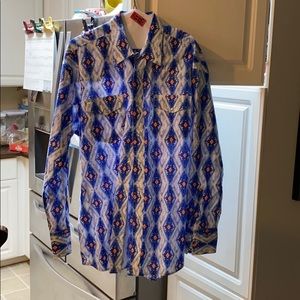 Men’s long sleeve button shirt